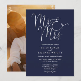 Convite Elegante Script Mr e Mrs Foto Azul Marinho Casamen