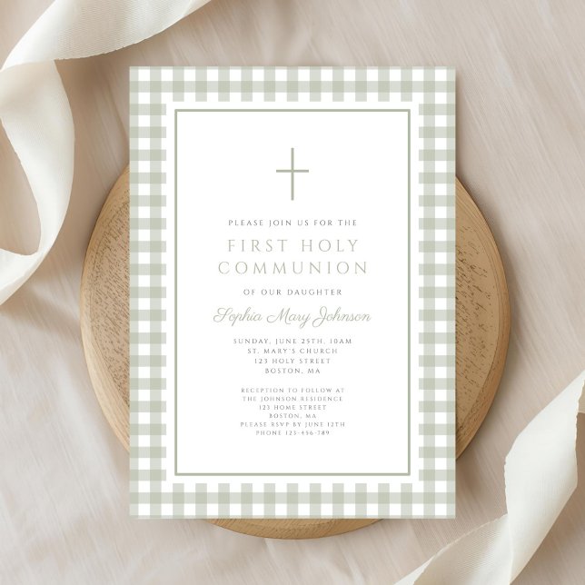 Convite Elegante Verde Sage Gingham Menina Primeira Comunh (Elegant Sage Green Gingham Girl First Communion Invitation)