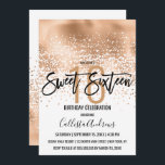 Convite Elegante White Gold Foil Confetti Ombre Sweet 16<br><div class="desc">Este doce e glamouroso, doce 16, é uma moda e moda design, com um falso papel impresso em folha de ouro, abstrato de confetti ombre, sobre um fundo branco. É perfeito para a moderna e elegante aniversariante com sua simples tipografia personalizada de impressão bonito e artística preta. Personalize a cor...</div>