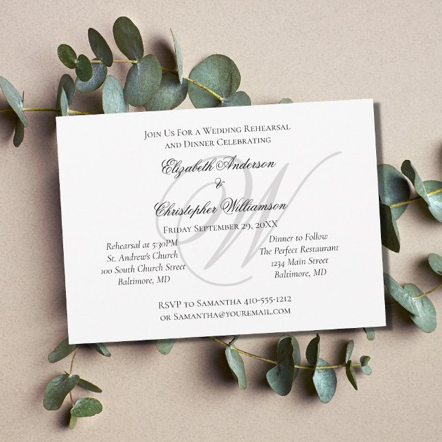 Convite Ensaio de Casamento de Prata Branca Monograma Pret (Black White Silver Formal Rehearsal Dinner Invitation with Monogram)