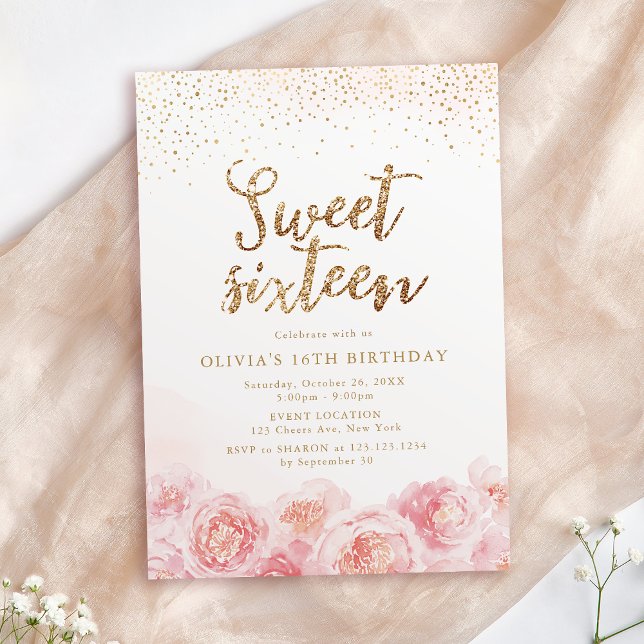 Convite Escrito elegante dourado e borrão doce floral deze (Elegant script gold & blush floral sweet sixteen invitation)