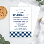 Convite Eu faço Festa de noivado CHURRASCO Marinho Azul De<br><div class="desc">Um convite para festa de noivado de casamento festivo e na moda para um evento casual de CHURRASCO de jardim de verão "Eu faço". Marinho azul e branco com destaque para o padrão da xadrez gingham.</div>