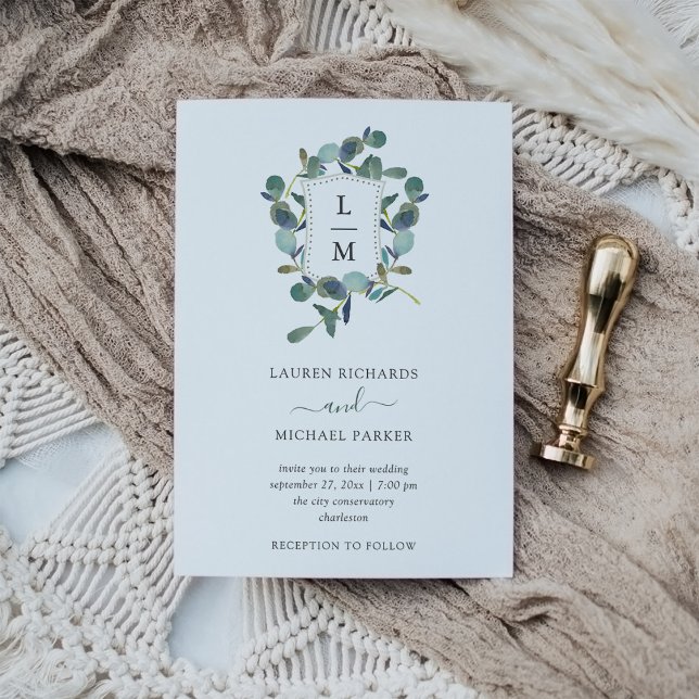 Convite Eucalyptus Crest | Casamento por Aquarela (An elegant wedding invitation with your monogram in a crest surrounded by eucalyptus leaves)