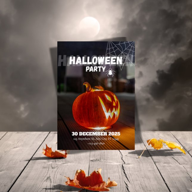 Convite Excêntrico e Chic para Festa de Halloween  ("A professional flat-lay mockup of your 'Spooky Halloween' invitation, )