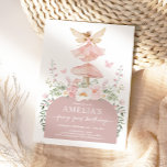 Convite Fada de Fada de Fada Rosa Mudada, Primeiro primeir<br><div class="desc">Este convite encantador apresenta uma fada encantadora que se coloca graciosamente sobre um cogumelo rosa,  rodeado por flores luxuosas e delicadas e verde. O esquema de cor suave de rosa e branco cria uma atmosfera cômica e sonhadora,  perfeita para o dia especial do seu bebê.</div>