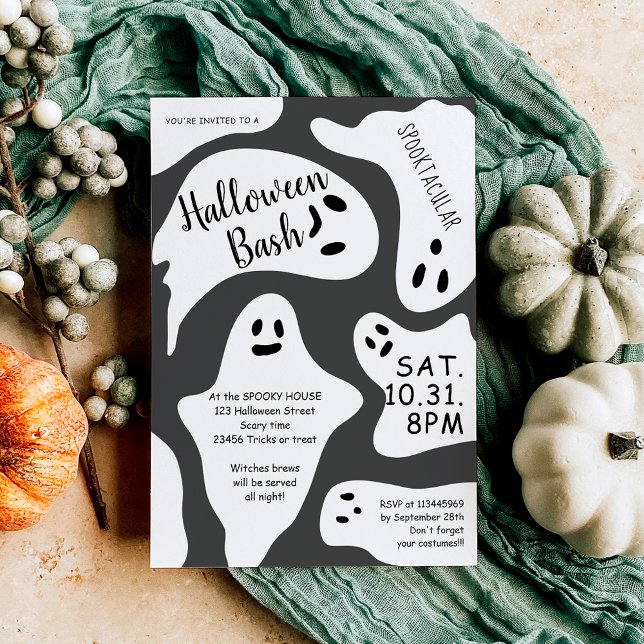 Convite Fantasmas brancos e bonitos forma cinza de Hallowe (Cute white ghosts gray shape Halloween bash Invitation)