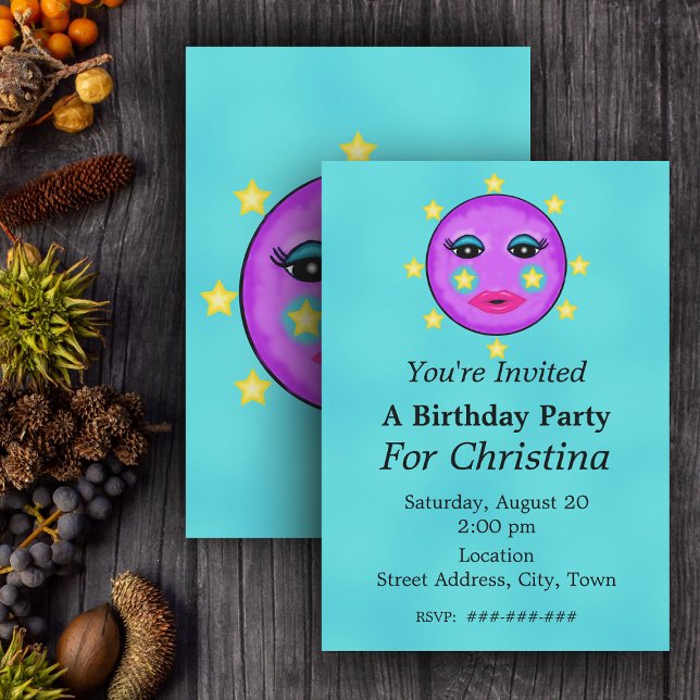Convite Fantástica e Bonita Lua Roxa Rosto Stars Aniversár (Cute Purple moon with face circled with stars on Aqua blue Birthday party invitations.)