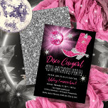 Convite Faux Glitter Pink Disco Cowgirl 40 Festa de aniver<br><div class="desc">Coloque sua festa no estilo retrô dos 70 anos com este design de falso rosa e cintilação prateada e bola de espelhamento rosa "Disco Cowgirl aniversário de 40 anos Party". Design composto por Holiday Hearts Design (direitos reservados).</div>