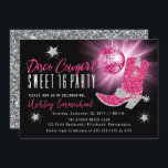 Convite Faux Glitter Pink Disco Cowgirl Sweet 16 Party<br><div class="desc">Coloque sua festa no estilo retrô 70 com este design falso rosa e cintilante prateado e bola de espelhamento rosa "Disco Cowgirl Sweet 16". Design composto por Holiday Hearts Design (direitos reservados).</div>
