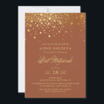 Convite Faux Gold Foil Confetti Terracotta Bat Mitzvah<br><div class="desc">Convide a família e os amigos para o Bat Mitzvah da sua filha com este convite elegante de ouro e terracota. Ele apresenta pontos de confete dourados falsos e um roteiro elegante. Personalize adicionando nome,  data,  hora,  local e outros detalhes do evento. Itens correspondentes estão disponíveis.</div>