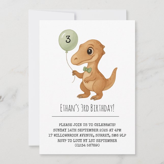 Convite Felpudo Dinossauro Marrom com Gravata Borboleta Ve (Frente)