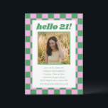 Convite Festa de Aniversário 21 Foto Xadrez Verde Rosa<br><div class="desc">Este convite de festa de aniversário apresenta uma borda ousada em xadrez verde e rosa, uma foto com moldura verde e o título "olá 21!" em uma fonte arredondada e grossa no topo. Os detalhes da festa estão centralizados abaixo da foto em tipo verde limpo. Você personaliza o nome, data,...</div>