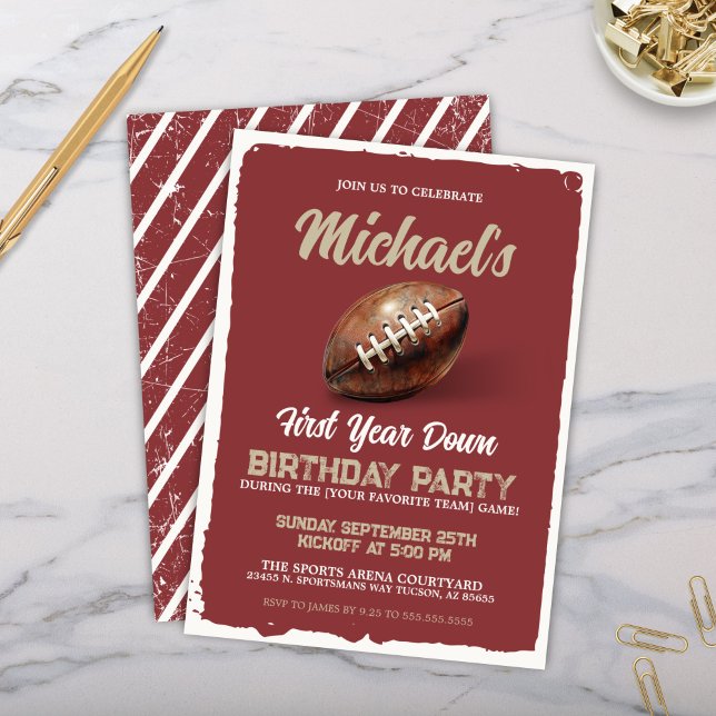 Convite Festa de Aniversário de 1 Ano com Tema de Futebol  (Unique red burgundy maroon football theme party invitations for 1st birthday or any watch party)