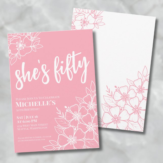 Convite Festa de Aniversário de 50 Anos Floral Fifty (Floral Fifty Pink 50th Birthday Party Invitation)