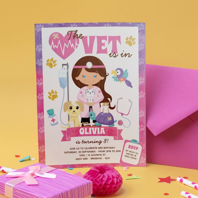 Convite Festa de aniversário de Cabelo Castanho (The cat is definitely out of the bag on this on this girl’s vet birthday invitation.)