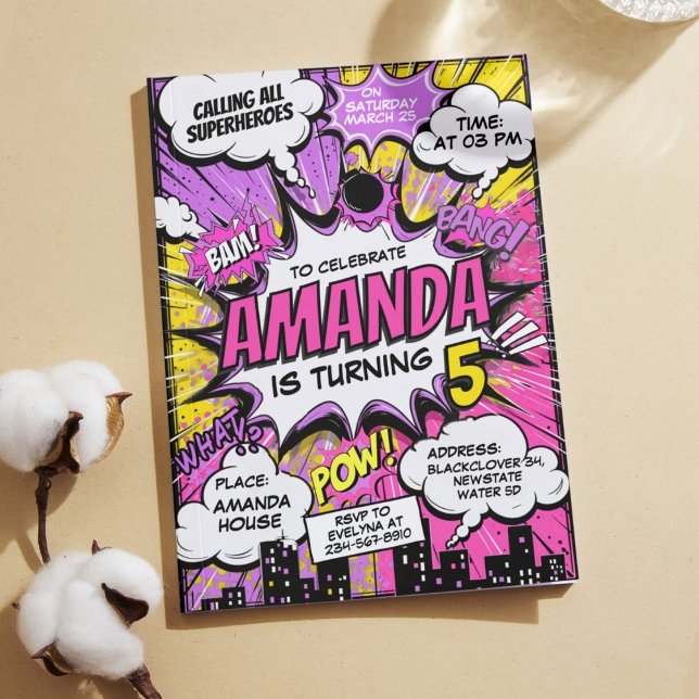 Convite Festa de aniversário de Menina de Super Heróis em  (Retro Comic Superheroes Girl Birthday Party Invitation)
