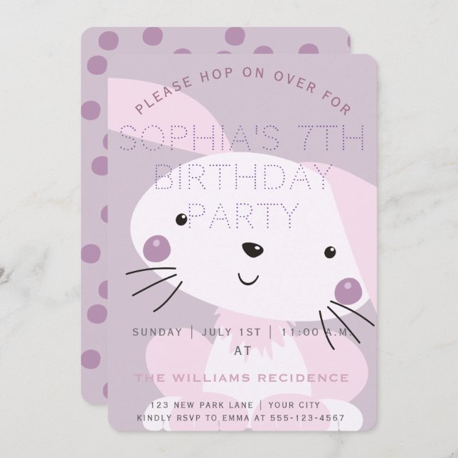 Convite Festa de aniversario de meninas de coelhos roxos e (Frente/Verso)