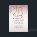 Convite Festa de aniversário de script Glitter Dourado do<br><div class="desc">Convite de aniversário 16 moderno e elegante que você pode personalizar facilmente com os detalhes do seu partido. Apresentando picos de brilho com fundo de gradiente ouro rosa e tipografia de script.</div>