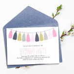 Convite Festa de aniversário de Tassel Garland Azul e Rosa<br><div class="desc">Trendy and chic design apresenta um design popular de tassel garlands perfeito para qualquer festa de aniversário, quinceanera, doce dezesseis, etc. NOTA: Não é usada nenhuma falha nesses convites, os convites serão impressão como uma bela foto de brilho. Visite nossa loja para papelaria e material de festa. Procurando uma cor...</div>