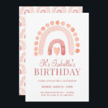 Convite Festa de aniversário do Boho Rainbow Bisque Kid<br><div class="desc">Um doce convite de aniversário pastel de lavagem com aquarela bisque boho arco-íris,  de tipo colorido. Simples e caprichoso. Padrão do arco-íris no verso do convite.</div>