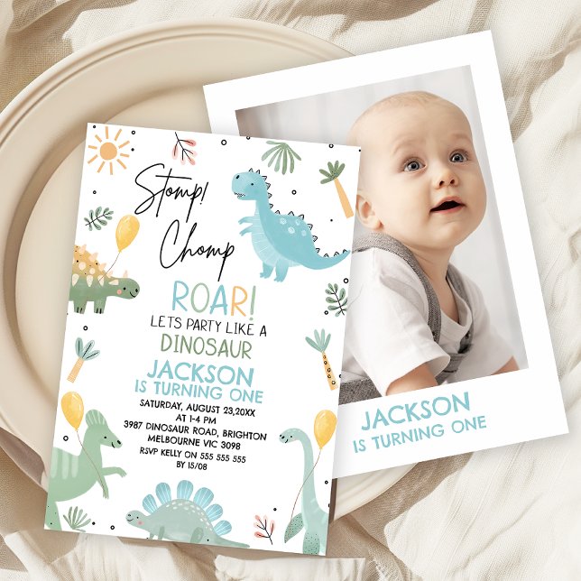 Convite Festa de Aniversário Temática de Dinossauro Azul V (Cute Dinosaur Themed 1st Birthday Invitation with Photo,
Dino Birthday Invite, Party Like Dinosaur)