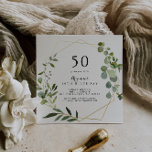 Convite Festa de aniversário tropical verde geométrica Dou<br><div class="desc">Este convite de aniversário verde-tropical de ouro geométrico da 50ª é perfeito para uma simples festa de aniversário. A design apresenta lindas folhas verdes pintadas à mão,  enfeitando um quadro geométrico dourado.</div>
