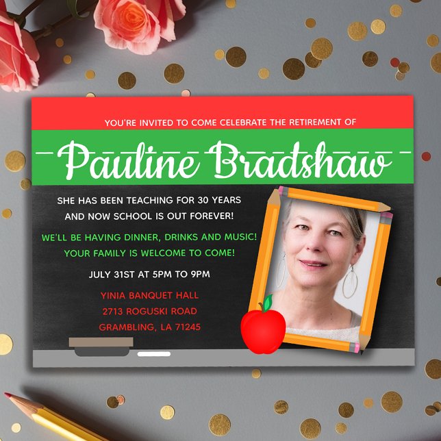 Convite Festa de aposentadoria do professor fotográfico em (Chalkboard Photo Teacher Retirement Party Invitation
)