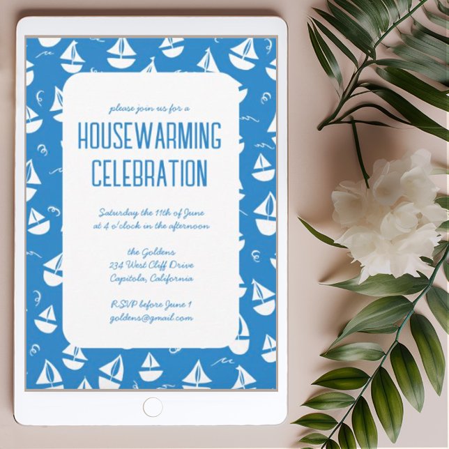 Convite Festa de Aquecimento Doméstico de Praia Curta Blue (Custom housewarming invitation with cute sailboats pattern. Customize w your text digital or post)