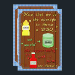 Convite Festa de Barbecue, Funny Backyard<br><div class="desc">Esses convites de CHURRASCO humorísticos têm uma mesa de piquenique e aparência de borda de verificação/xadrez. A frente tem uma frase original engraçada, punny: "Agora que mostarmos a coragem de jogar um CHURRASCO, nós gostaríamos da oportunidade de ficar com você!" ao lado das garrafas de condimento. As costas têm uma...</div>