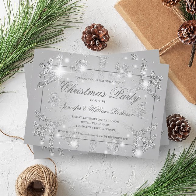 Convite Festa de Feriado de Snowflake de Prata do Xmas (Silver Glitter Snowflake Xmas Holiday Party Invitation)