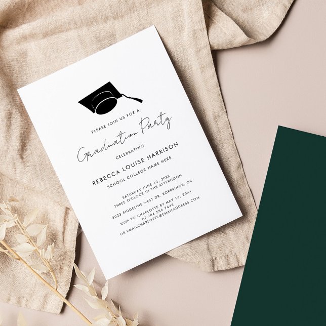 Convite Festa de Formatura 2026 Script Verde Simples (Graduate Cap Script Party Invitation Green 2024 Card)
