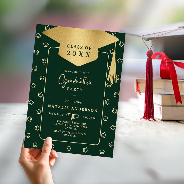 Convite Festa de formatura de chapéu do Formando Dourado E (Emerald Green Gold Graduate Hat Graduation Party Invitation)