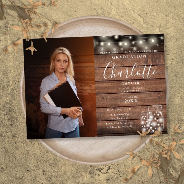 Convite Festa de formatura de Fotografia das Luzes de Cord (Rustic Wood String Lights Photo Graduation Party Invitation)