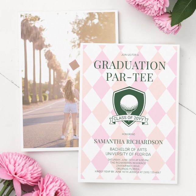 Convite Festa de Formatura de Golfe Rosa e Verde Foto Mode (Modern Photo Pink and Green Golf Graduation Party Invitation)