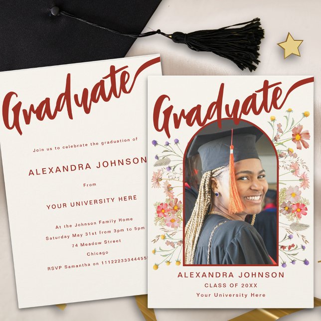 Convite Festa de formatura de Script de Fotografia do Form (Boho floral arch graduate photo burnt orange calligraphy script graduation party invitation )