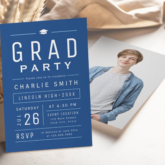 Convite Festa de formatura de Tipografia Simples Azul Mode (Blue Modern Simple Typography Graduation Party Invitation)