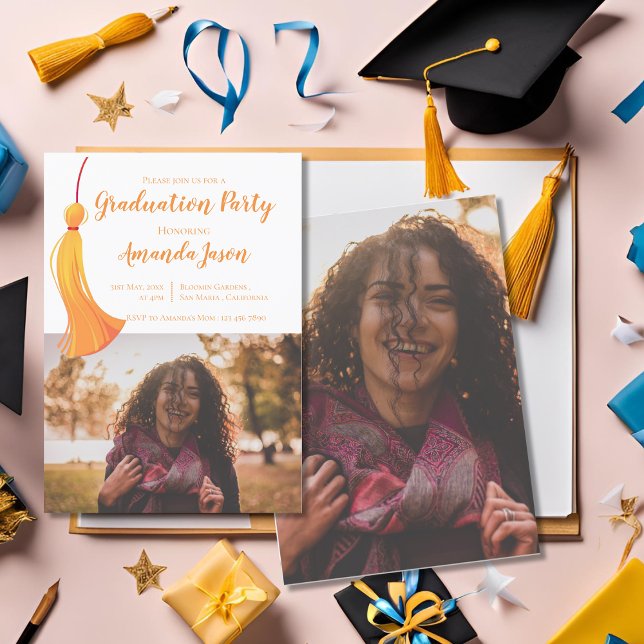Convite Festa de formatura Fotográfica Dourada Tassel 2025 (Gold Tassel 2025 Grad Two Photo Graduation Party Invitation)