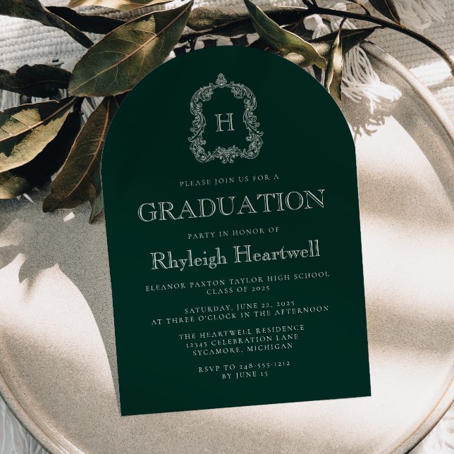 Convite Festa de formatura verde-escura do arco de repouso (Criador carregado)