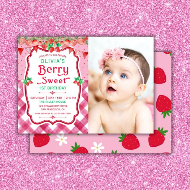 Convite Festa de Fotografia de Primeiro Aniversário do Str (Strawberry berry first birthday party girl invitation)
