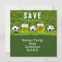 Festa de futebol com bola e cerveja em verde