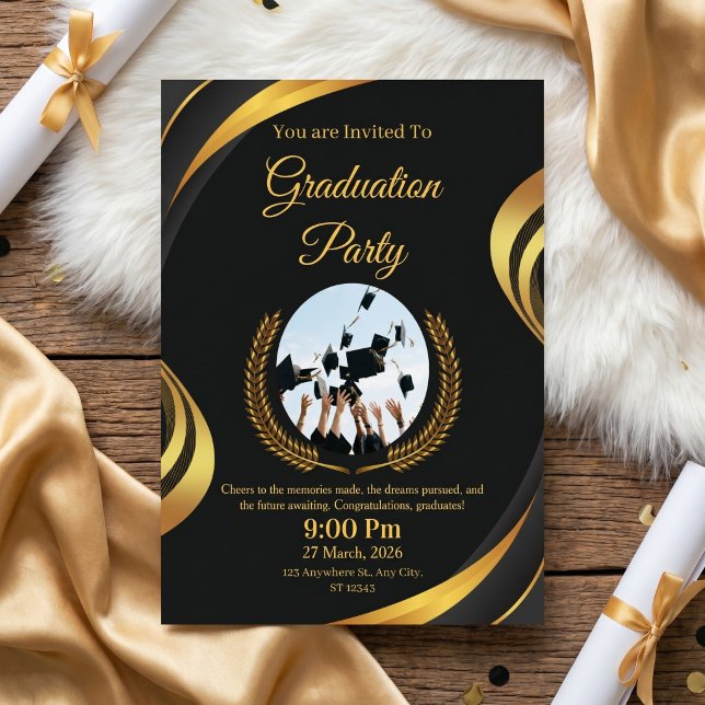 Convite Festa de Graduação Moderna Preta e Dourada (Criador carregado)