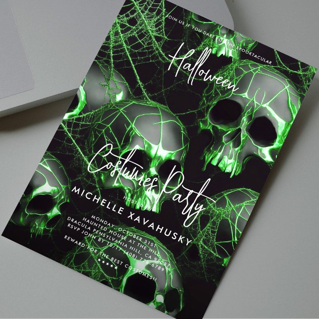 Convite Festa de Halloween do Crânio Verde Negro Moderno e (Modern Gothic Black Green Skull Halloween Party Invitation
)