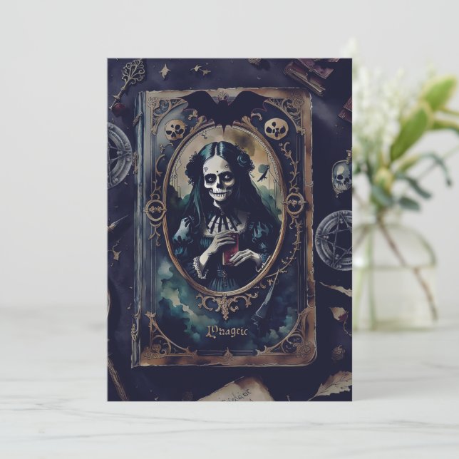 Convite Festa de Halloween Mágico Escuro (Em pé/Frente)