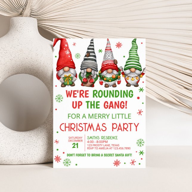 Convite Festa de Natal dos Gnomos de Natal (We're Rounding Up the Gang Christmas Gnomes Christmas Party Invitation)