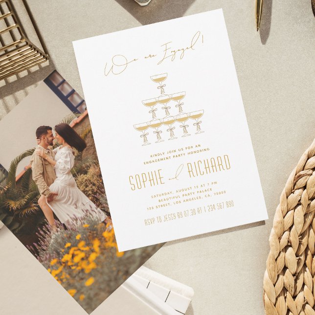 Convite Festa de noivado da fonte da torre de champanhe da (Criador carregado)