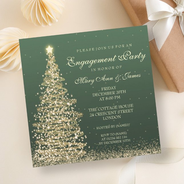Convite Festa de noivado de Natal Elegante Dourada Verde (Elegant Christmas Engagement Party Green Gold Invitation)
