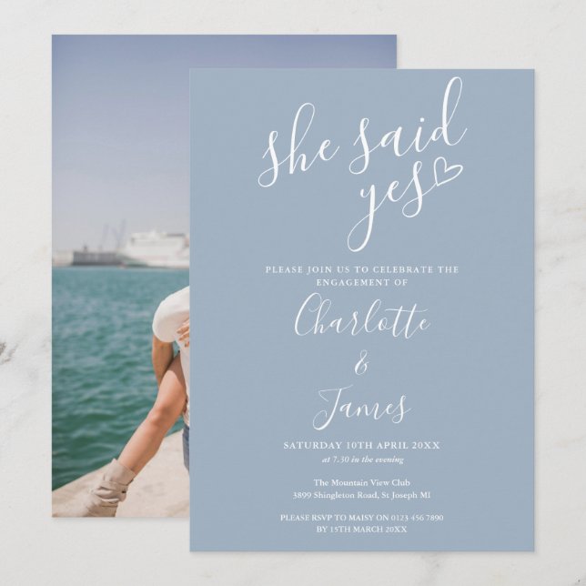 Convite Festa de Noivado Ela Disse Sim Foto Azul Empoeirad (Frente/Verso)
