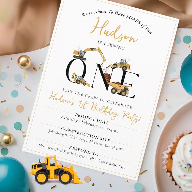 Convite Festa de primeiro aniversario de Rapazes de Constr (Cute ONE construction site vehicles simple 1st birthday party invitation for boys, dump truck digger)
