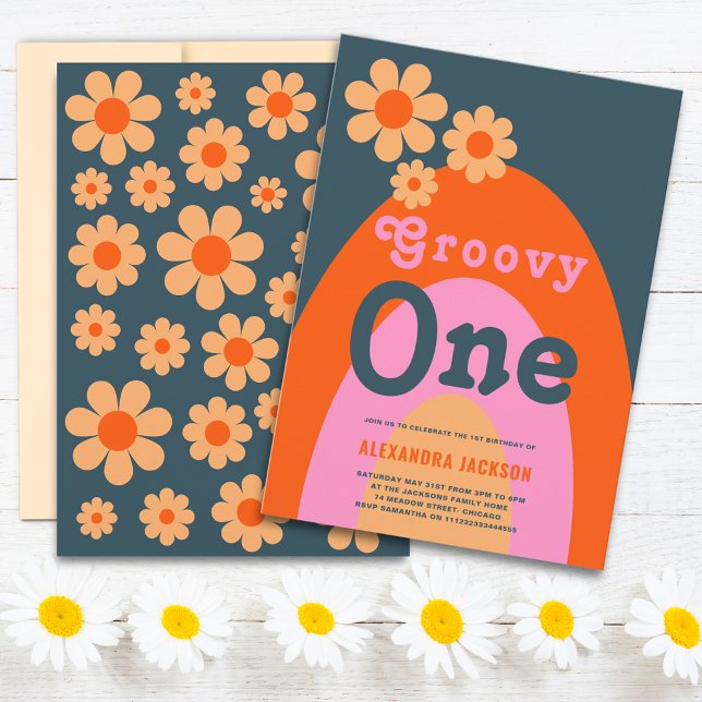 Convite Festa de primeiro aniversario do Groovy One Retro  (Groovy one daisy arch 1st birthday party invitation pink orange yellow navy blue 70s hippie vibe)