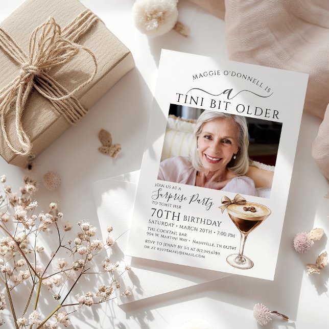 Convite FESTA DE SURPRESA Um Tini Bit Antigo 70 Martini (Criador carregado)